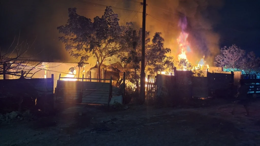 pirotecnia-causa-varios-incendios-durante-celebraciones-de-ano-nuevo-en-veracruz_3a070b9c-cca8-44a4-8647-8c91b0a1cfe5_medialjnimgndimage=fullsize